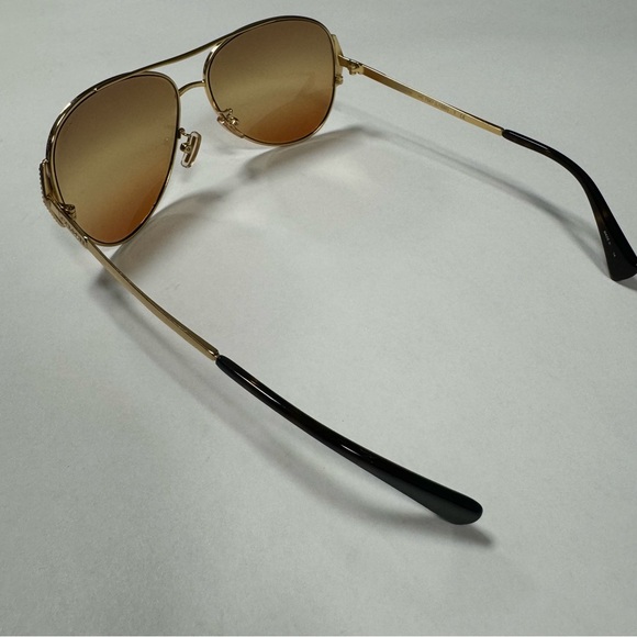 Coach Pilot Sunglasses Model: HC7067 - Picture 2 of 12
